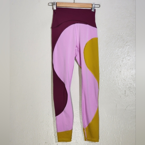 Roksanda Lululemon Colorblock Leggings in Pink and Mustard - Picture 2 of 5